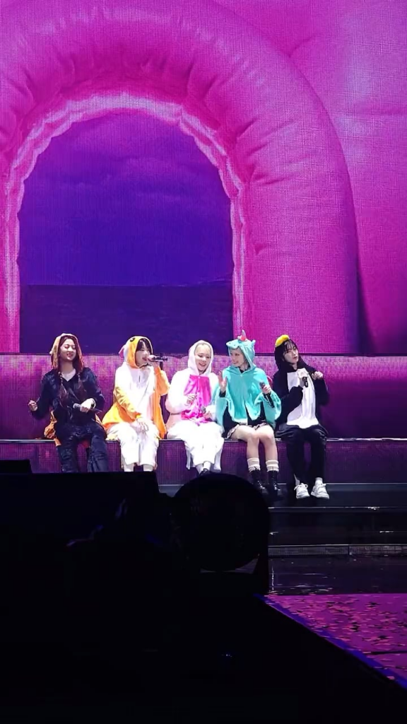 240512 تحديث LE SSERAFIM على التيك توك - ليلة مثالية 💖 @ FEARNADA