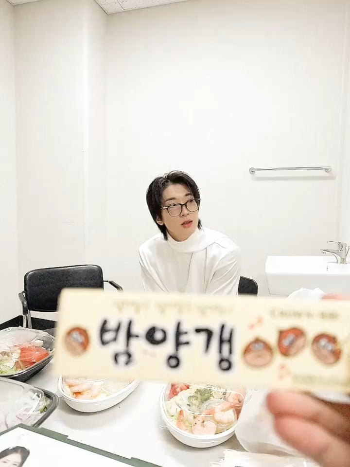 240511 تحديث DK Weverse (مع ونوو)