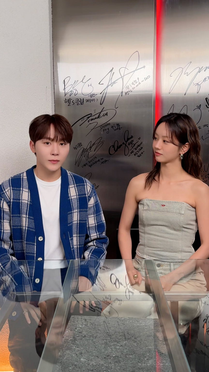 240510 تحديث SEVENTEEN على TikTok: تحدي الرقص "MAESTRO" (سيونغكوان مع هيري)