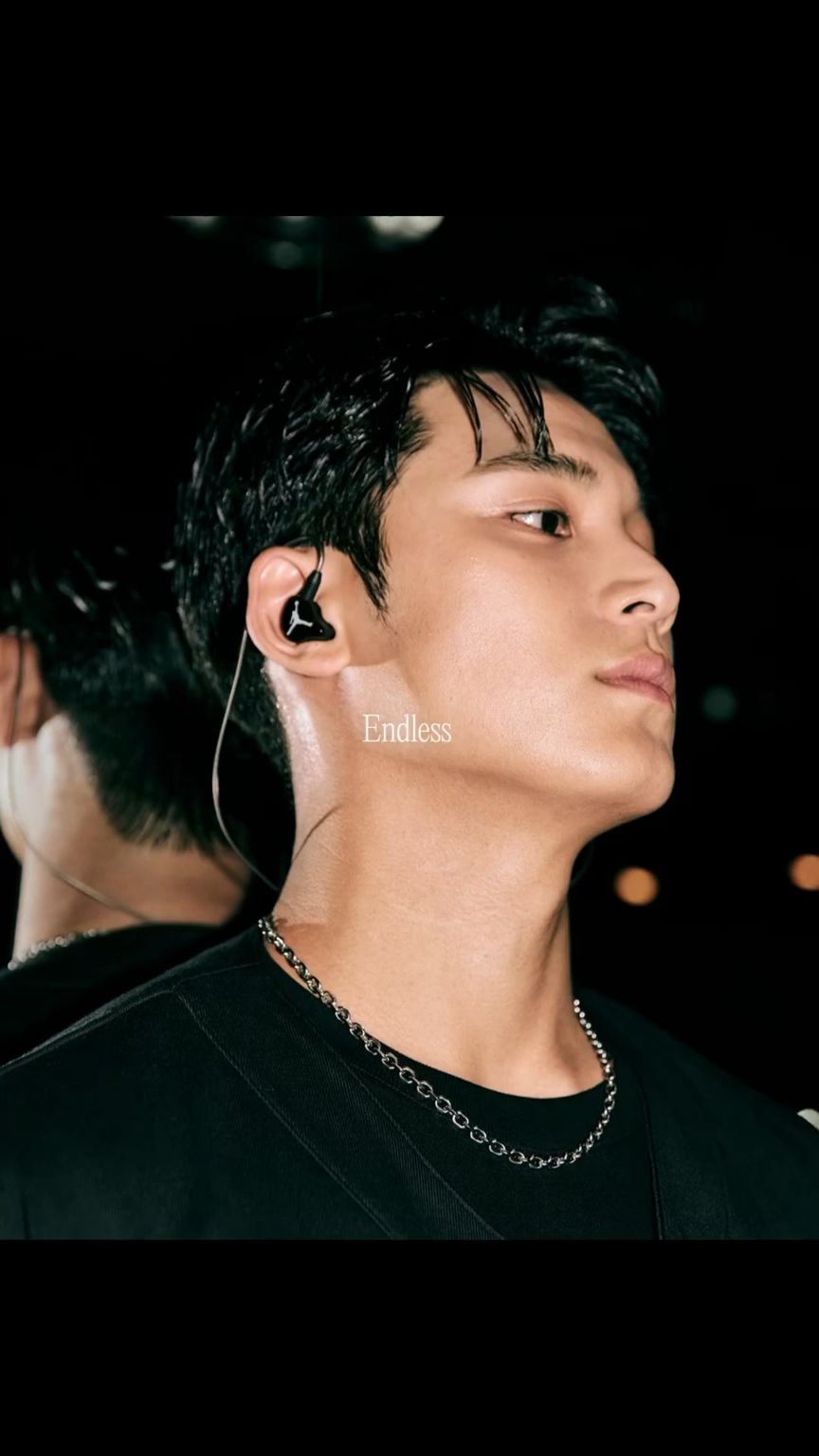 240510 تحديث نايكي سيول على الانستقرام مع مينجيو (فيديو)