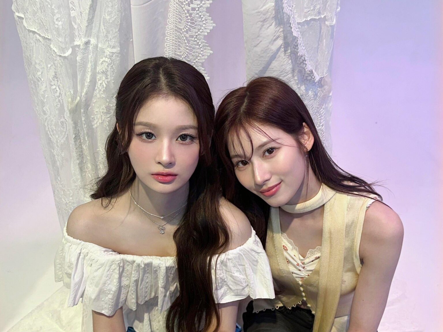 240510 تحديث تويتر NMIXX_official - مقابلة ثلاجة سانا 🐰─ͥ─ͦ─ͮ─ͤ➼♥″🐰 مع سناء (و NMIXX Sullyoon)