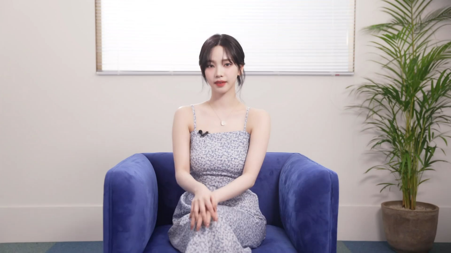 240501 تحديث KRUSH BEER على Instagram Reel مع كارينا - [What emoji does Krush reminds you of?]