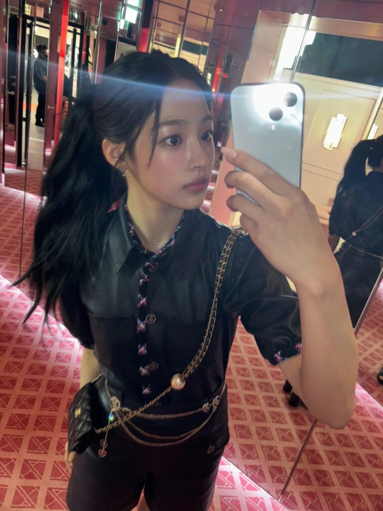 240506 تحديث صورة مينجي للدردشة الهاتفية