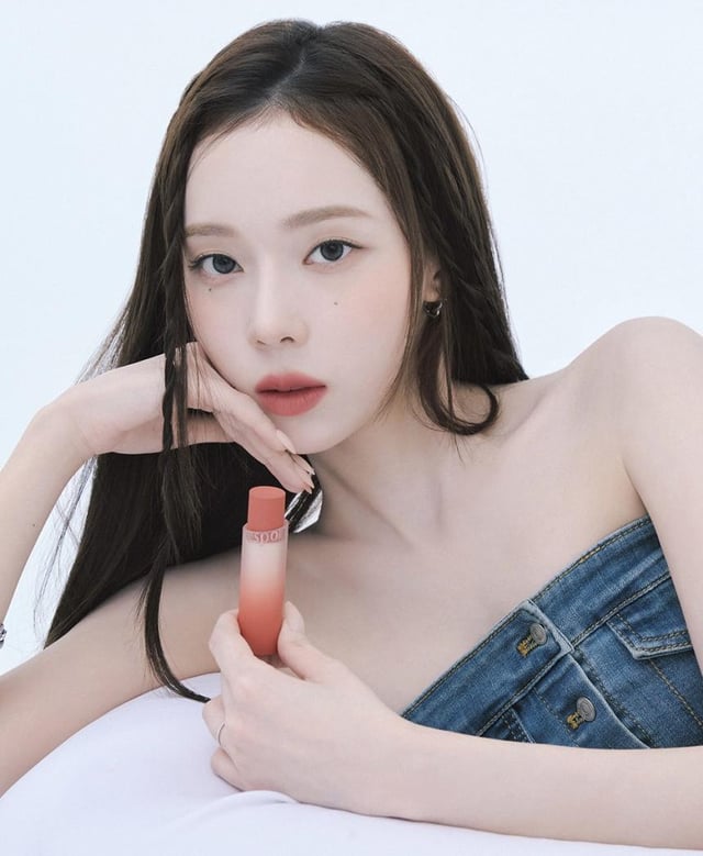 240504 وينتر فور إسبوار - نوير أحمر الشفاه فوليوم مات