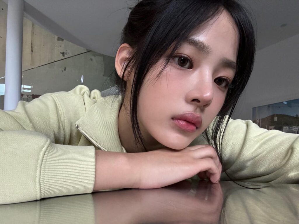 240503 تحديث صورة مينجي للدردشة الهاتفية