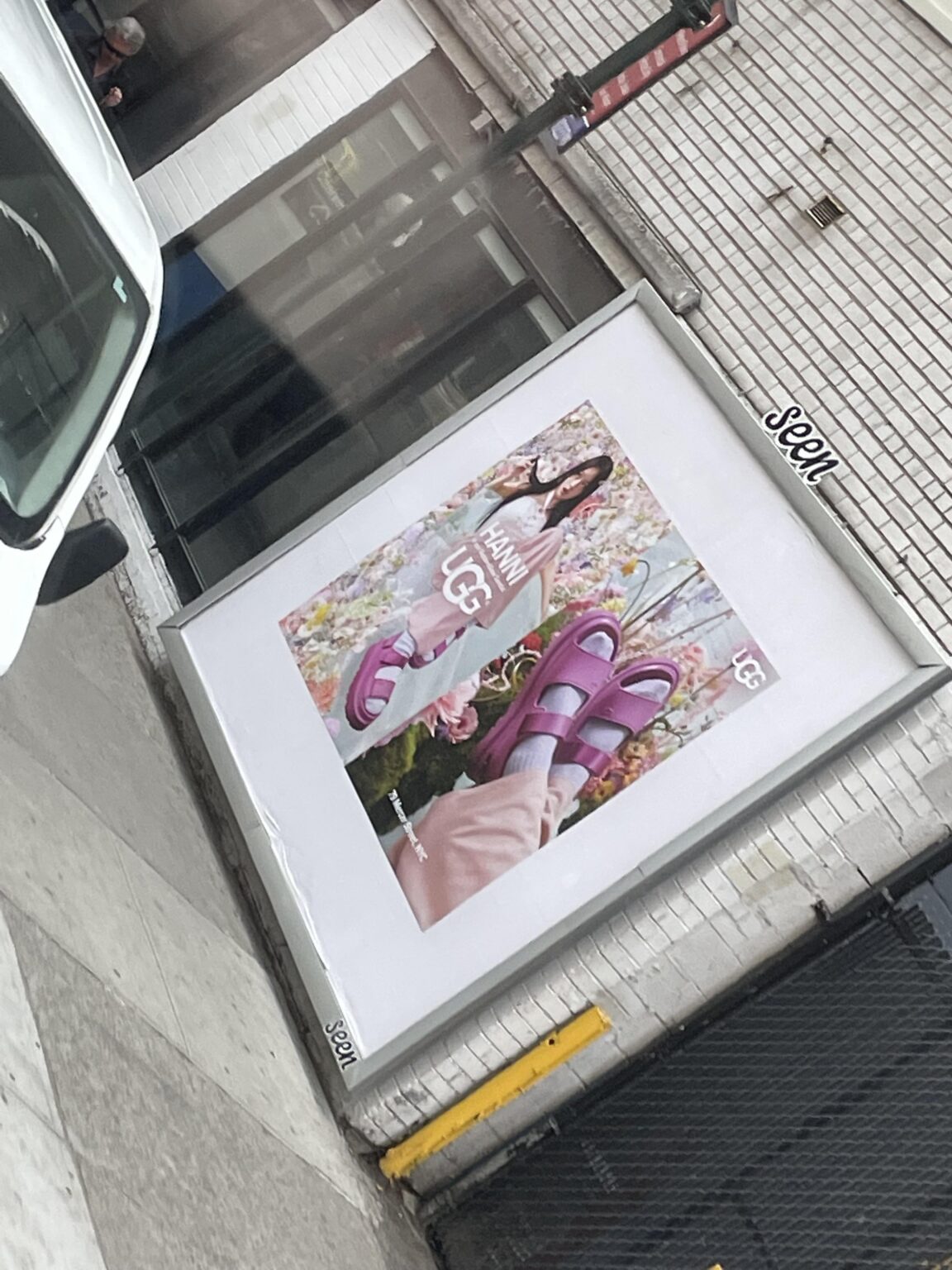 إعلان هاني UGG في مدينة نيويورك