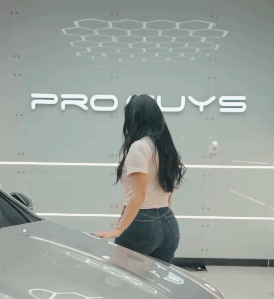 The mistress doaa 🍑 (extracted from 2 videos published today)