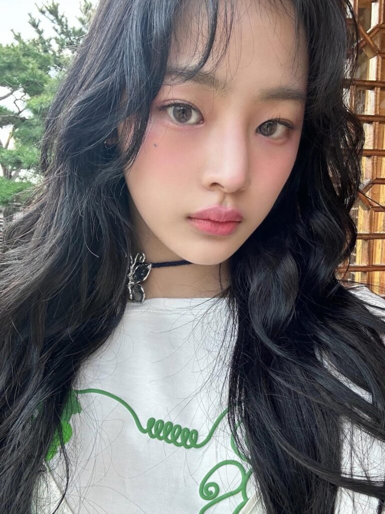 240512 تحديث صورة مينجي الهاتفية