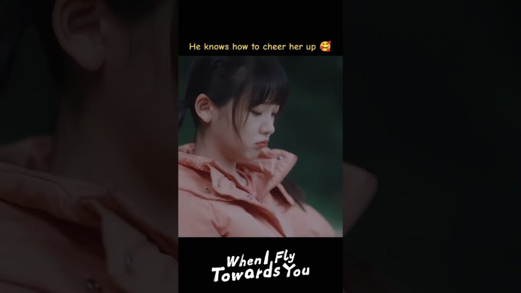 إنه يعرف كيف يهتف لها🥺🥰 #عندما_أطير_نحوك #WhenIFlyTowardsYou #ZhouYiran #ZhangMiaoyi #youku إنه يعرف كيف يهتف لها🥺🥰 #عندما_أطير_نحوك #WhenIFlyTowardsYou #ZhouYiran #ZhangMiaoyi #youku