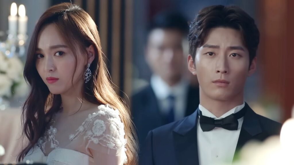 بعد الانفصال تعود بطلتنا لمقابلة حبيبها كخطتها ولكنها تصدم بما حدث أثناء لقائهما😪مشهد من”أراك ثانية” بعد الانفصال تعود بطلتنا لمقابلة حبيبها كخطتها ولكنها تصدم بما حدث أثناء لقائهما😪مشهد من"أراك ثانية"