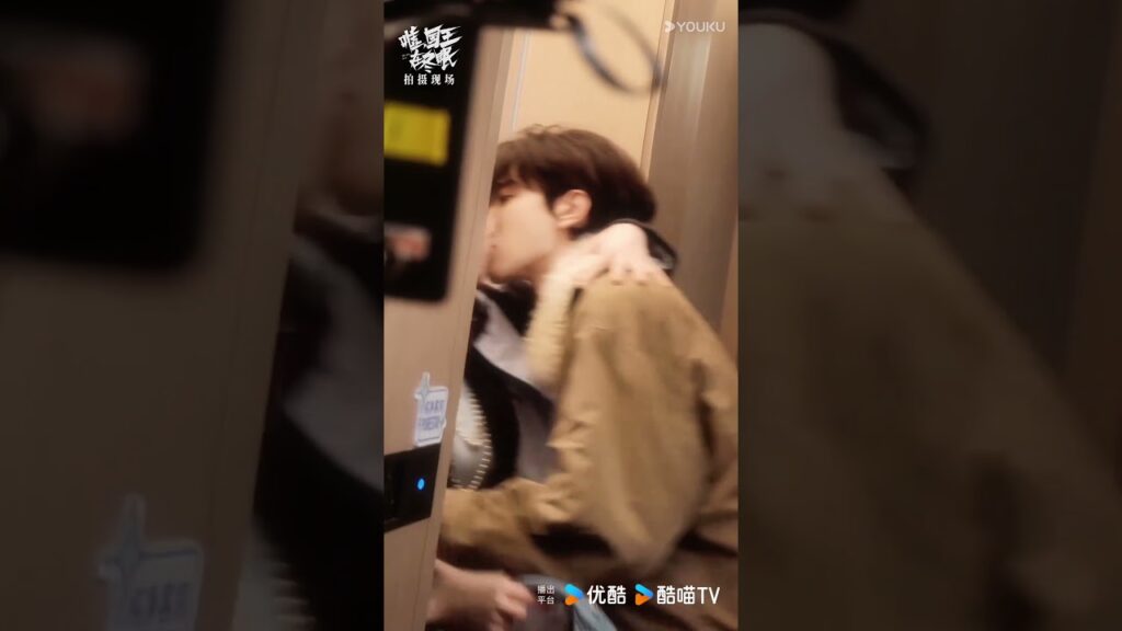 سوف نراكم وي تشي وشان تشونغ قريبا❤️❄️🏂#التزلج_في_الحب #SkiIntoLove #YuShuxin #LinYi #youku سوف نراكم وي تشي وشان تشونغ قريبا❤️❄️🏂#التزلج_في_الحب #SkiIntoLove #YuShuxin #LinYi #youku