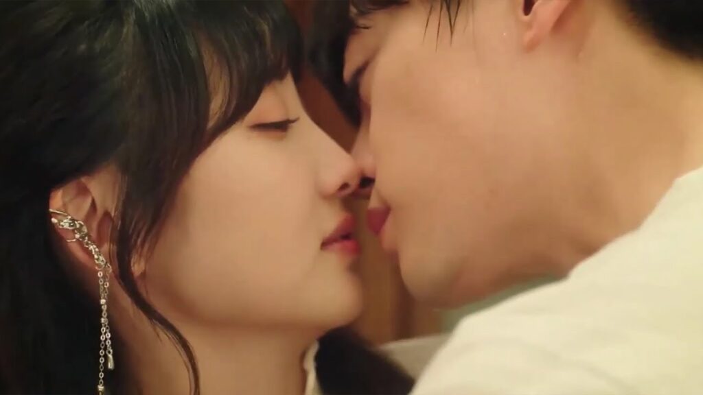 ما رأيك ان نتدرب طوال الليل بطريقة رومانسية  ( حب في الفندق )