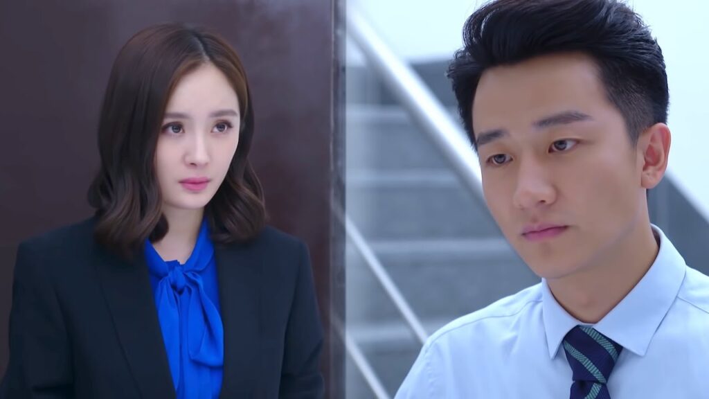 تكذب عليه لتقابل حبيبها السابق وشقيقه فيشعر بذلك ولكنه لا ينطق بكلمة❤️مشهد من “عزيزي المترجم” تكذب عليه لتقابل حبيبها السابق وشقيقه فيشعر بذلك ولكنه لا ينطق بكلمة❤️مشهد من "عزيزي المترجم"