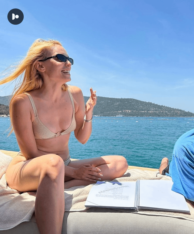 nilperi + sürpriz (fav?)