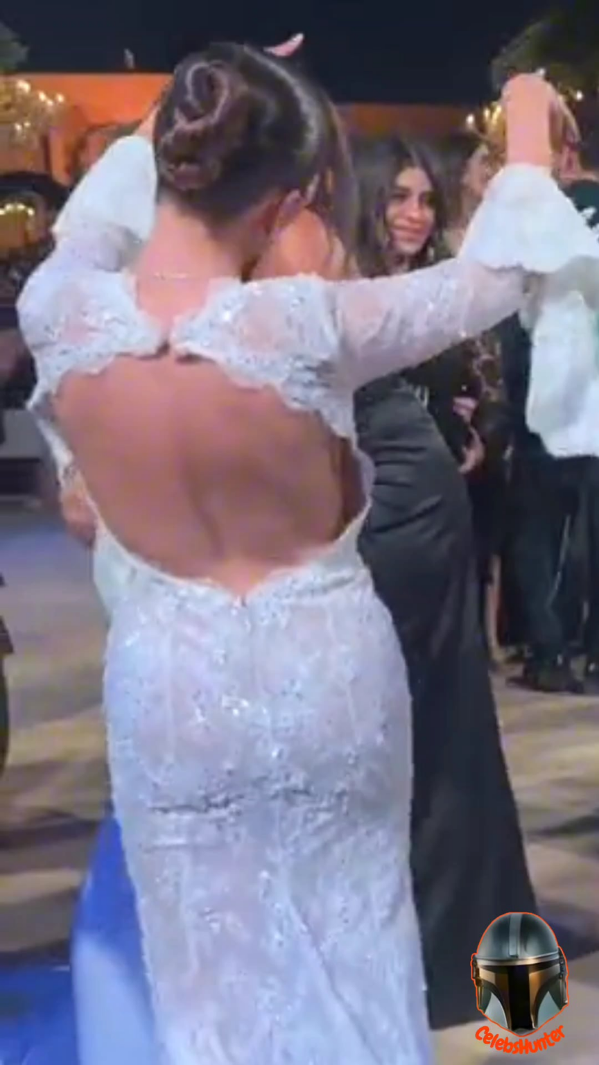 Jamila Awad in her wedding dress 🍑😩