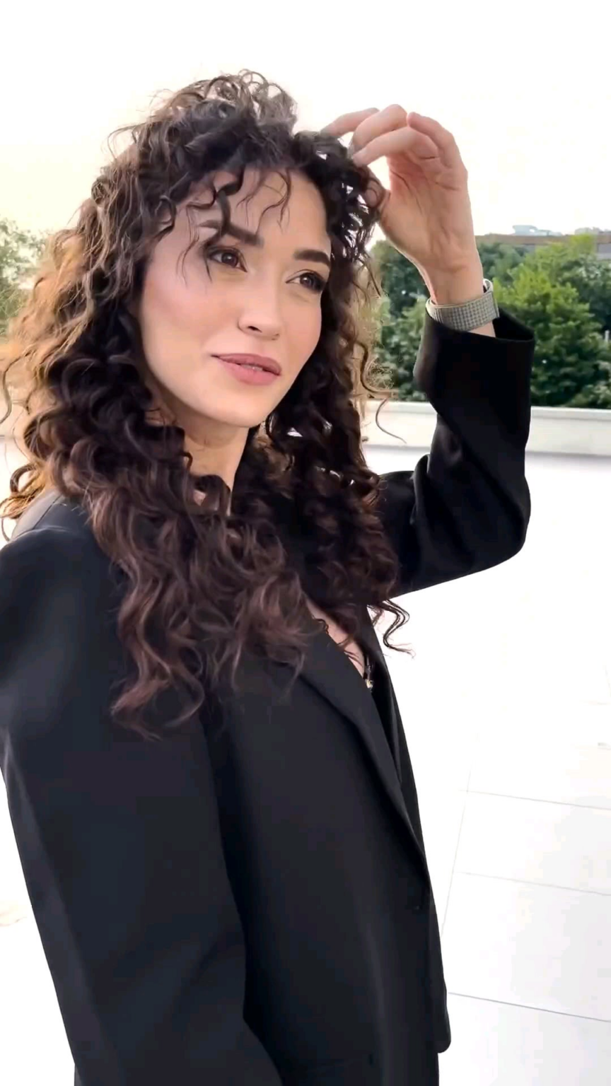 ecem özkaya