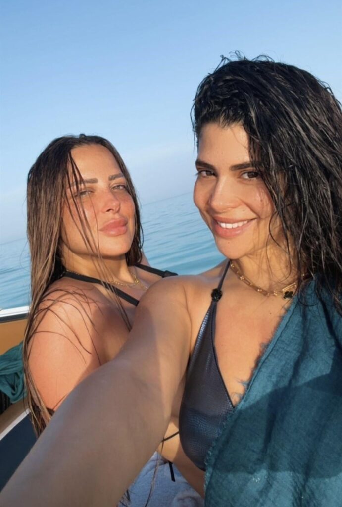 Reem Mostafa. Here is the Eid gift , another one from her private account 🔥