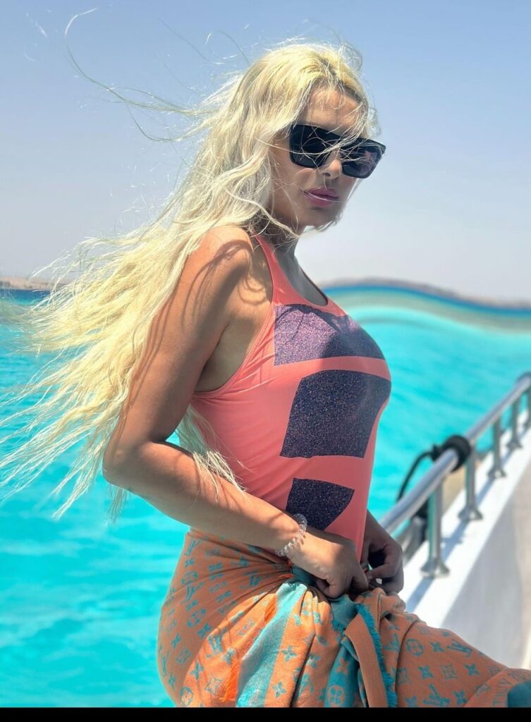 Mai is very Hot🔥🔥🔥