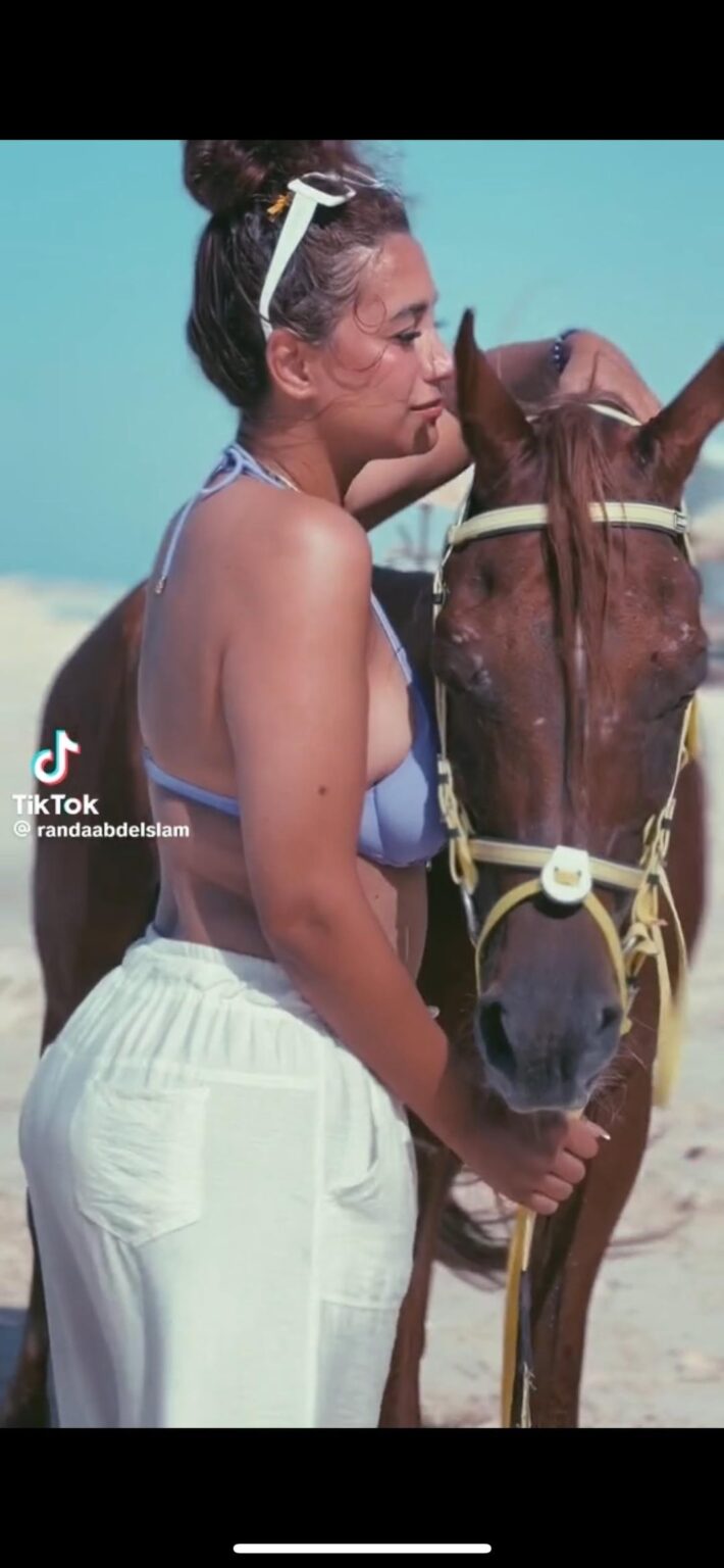 Randa’s milky sexy boobs🔥🔥🍑🍑