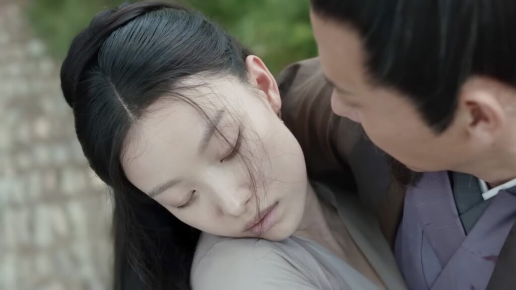 تفقد وعيها بمجرد أن تعرف أن والدها أغرقها البحيرة وحقيقية هويتها الحقيقية💔مشهد حزين من "حب وقدر"