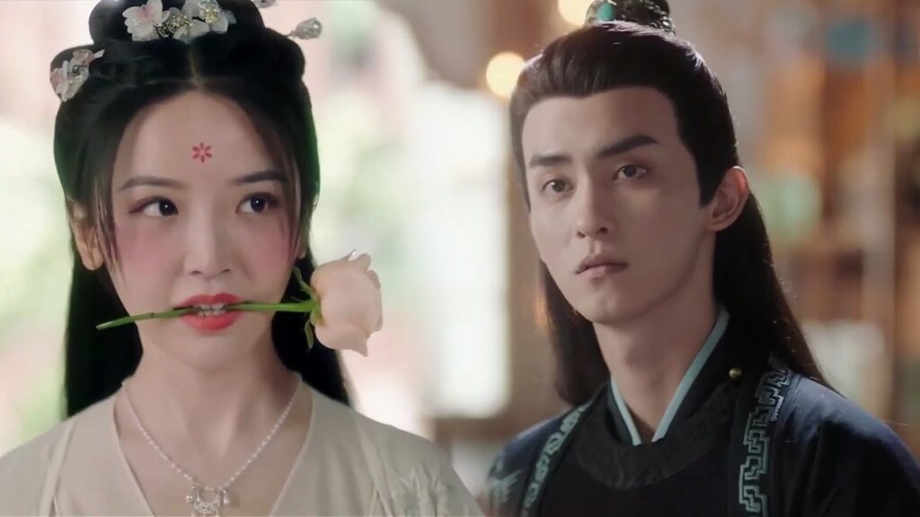 تضع الورد و ترقص لكنها تنصدم بوجوده وهو يشاهدها  ( مذكرات جاو جاو )