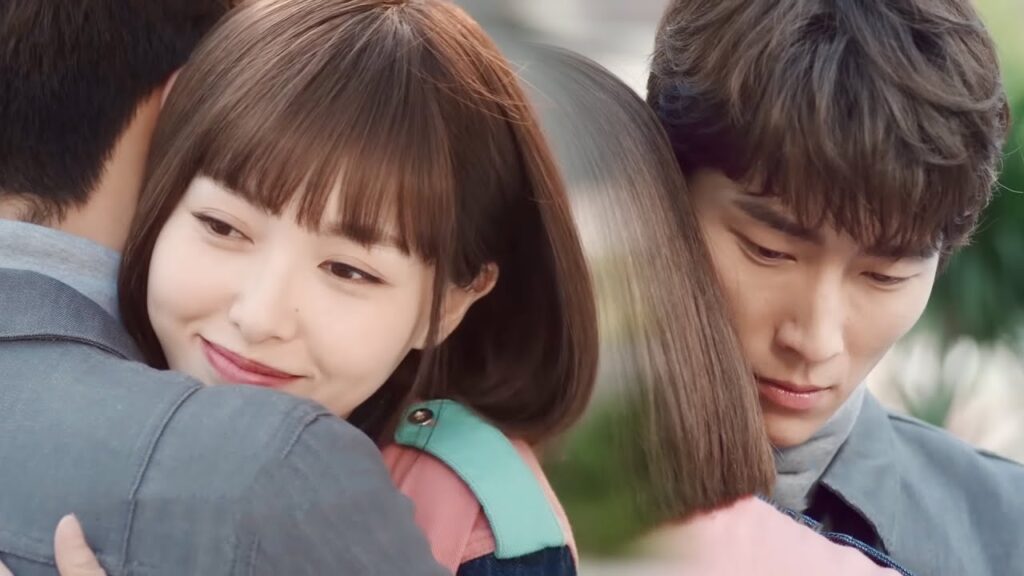 تحتفل بعيد ميلاده فتكتشف بأنه سيسافر لسنوات فتطلب منه ألا يتركها ويتخلى عنها❤️مشهد من "أراك ثانية"