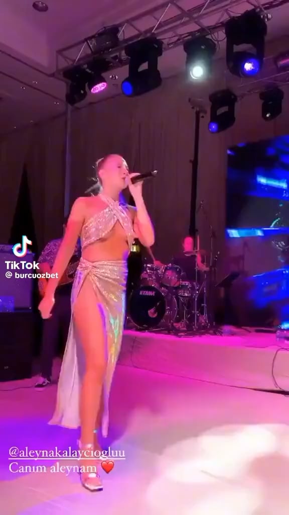 Aleyna kalaycıoğlu