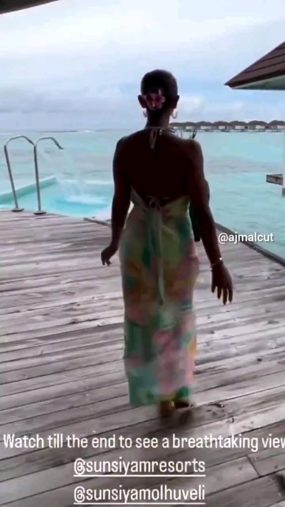 Menna Arafa 🍑 p.t 1 of 2