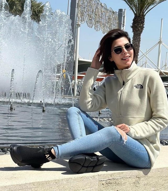 Nirvana Elabd‎ Tight Body 🔥