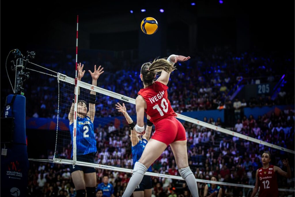 Tuğba Şenoğlu İvegin