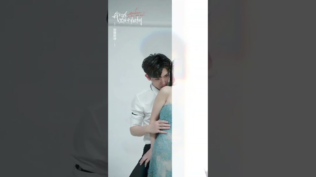 يحدق بها بعيون عاشقة🔥 #RenYunjie #FangJin #youku #عناق_في_الليلة_المظلمة #Embraceinthedarknight