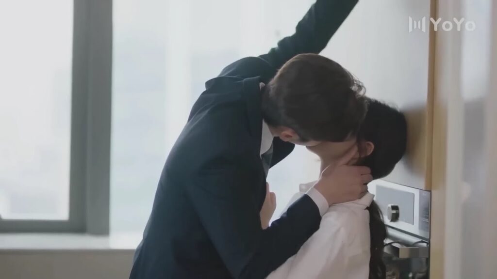 لا يتحمل شعور الغـيرة ويفعل ما يريد معها  ( ارجوك اطمئن يا سيد لينغ )