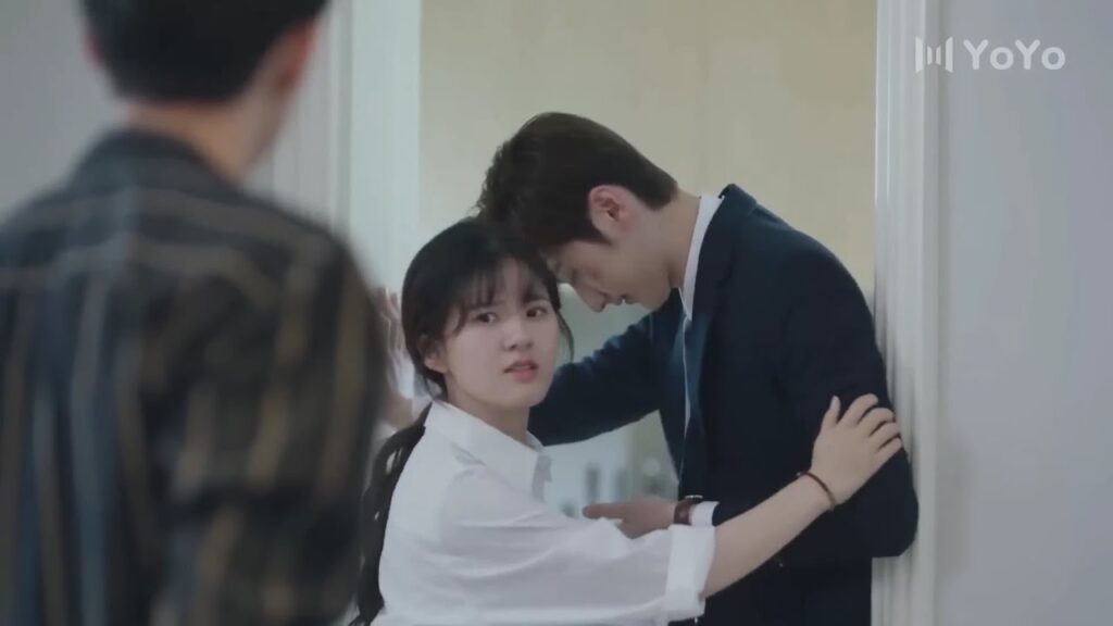 تدافع عن حبيبـها وتقف ضد اخوها  ( ارجوك اطمئن يا سيد لينغ )