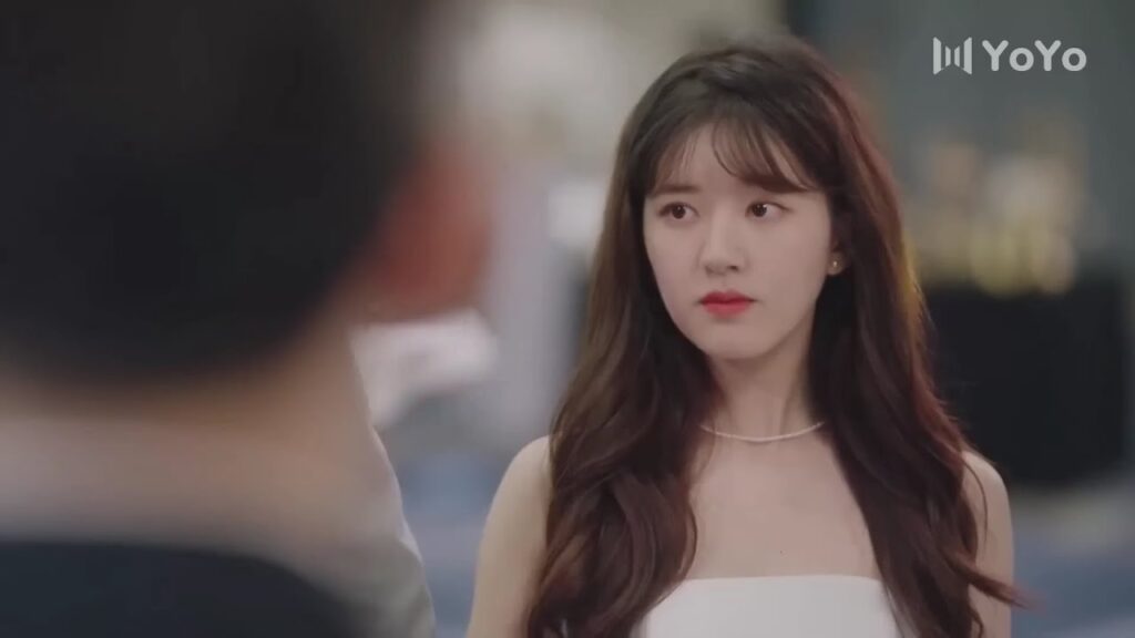 تكتشف بأنه غنـي و كان يتظاهر بفقدان الذاكرة لكي يعيش معها ( ارجوك اطمئن يا سيد لينغ )