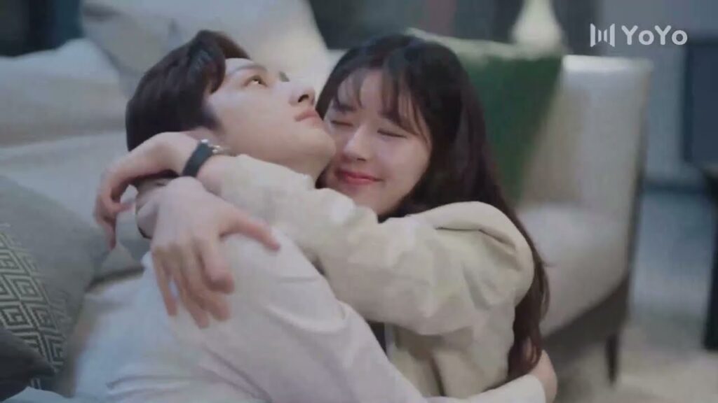 قامت بتشجع و دعم حبيبـها حتى اصبح يدير مشروعه الخاص  ( ارجوك اطمئن يا سيد لينغ )