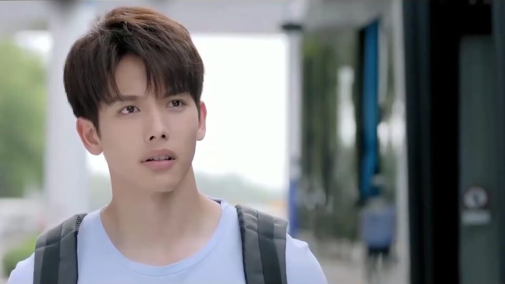 الفتاة التي احبها تبعد عنـي خطوة , سأجعلها حبيبتـي ( رومانسيتي الاولى ) الفتاة التي احبها تبعد عنـي خطوة , سأجعلها حبيبتـي ( رومانسيتي الاولى )