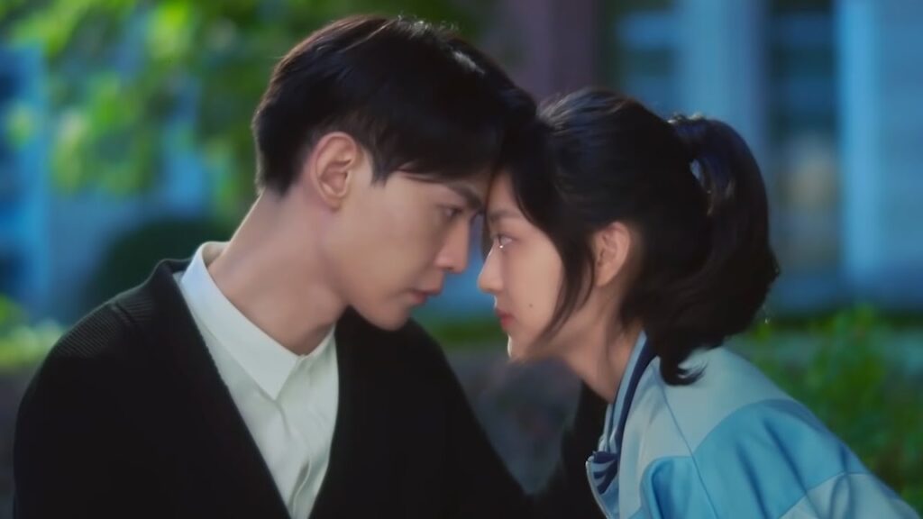 تعترف له فتاته سبب عودتها له وعلاقتها مع منافسه فتحل سوء الفهم بينهما أخيرا😇مشهد من "عدنا للحب"