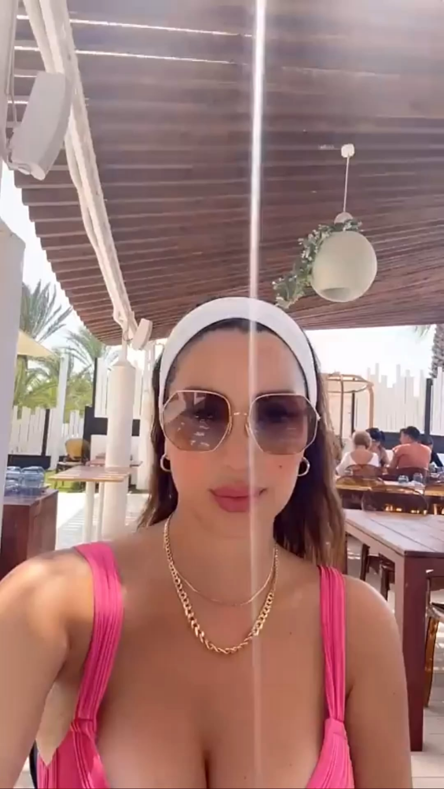 Nasreen's big sexy milky breasts to be sucked and enjoyed (Video)🔥🔥🔥