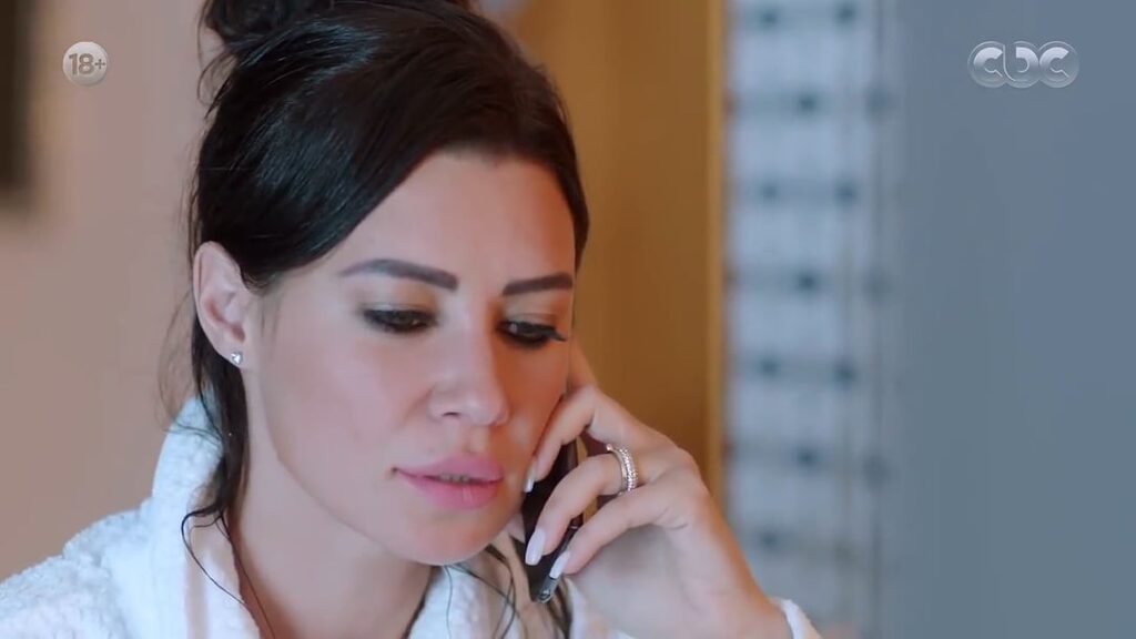 arwa gouda hot armpit and hot lips