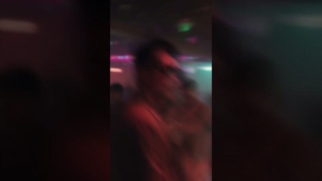 عندما القائد جانغ يحتل حلبة الرقص 😍#JohnnyHuang #HuangJingyu #TheFirstShot #الرصاصة_الاولى عندما القائد جانغ يحتل حلبة الرقص 😍#JohnnyHuang #HuangJingyu #TheFirstShot #الرصاصة_الاولى