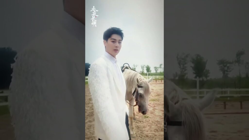 الفارس على الحصان الابيض 😍 # #dawnisbreaking #hexuanlin #بزوغ_الفجر #shorts #youku #lifei