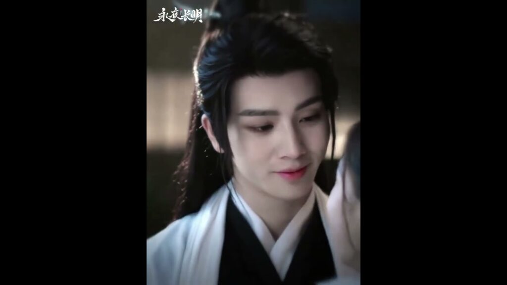 نظرة واحدة تقول الكثير من الكلام  # #dawnisbreaking #hexuanlin #بزوغ_الفجر #shorts #youku #lifei