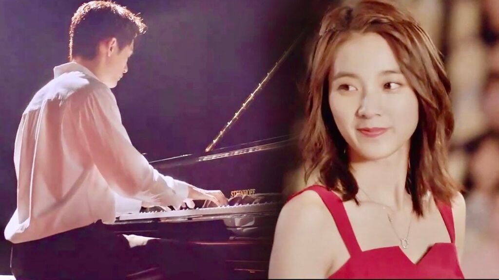 قصة حب بين عازف البيانو و الفتاة المشهورة في الجامعة (رومانسيتي الاولى/ YOUKU   ( First Romance