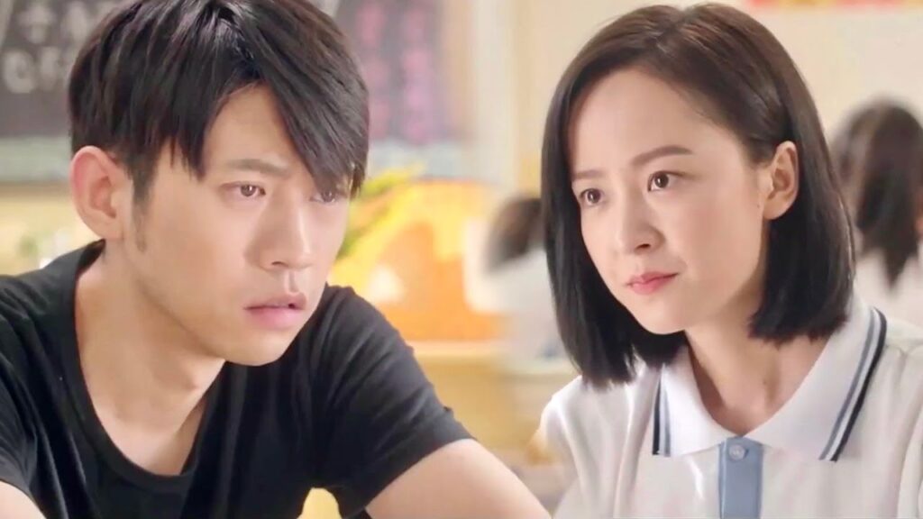 تعتذر منـه لانها سخرت من لغتـه القروية و شرائه للملابس التقليدية (عندما تغيبت عن المدرسة للقائك)