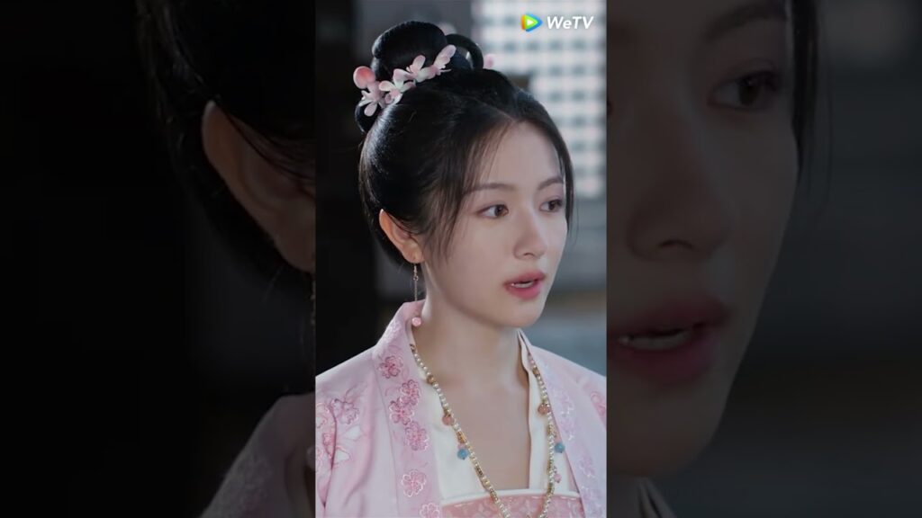 رد فعله بعدما عضته🤣🤣🤣 #حب_نيرفانا #LoveofNirvana #renjialun #lilandi #cdrama #chinesedrama  #shorts