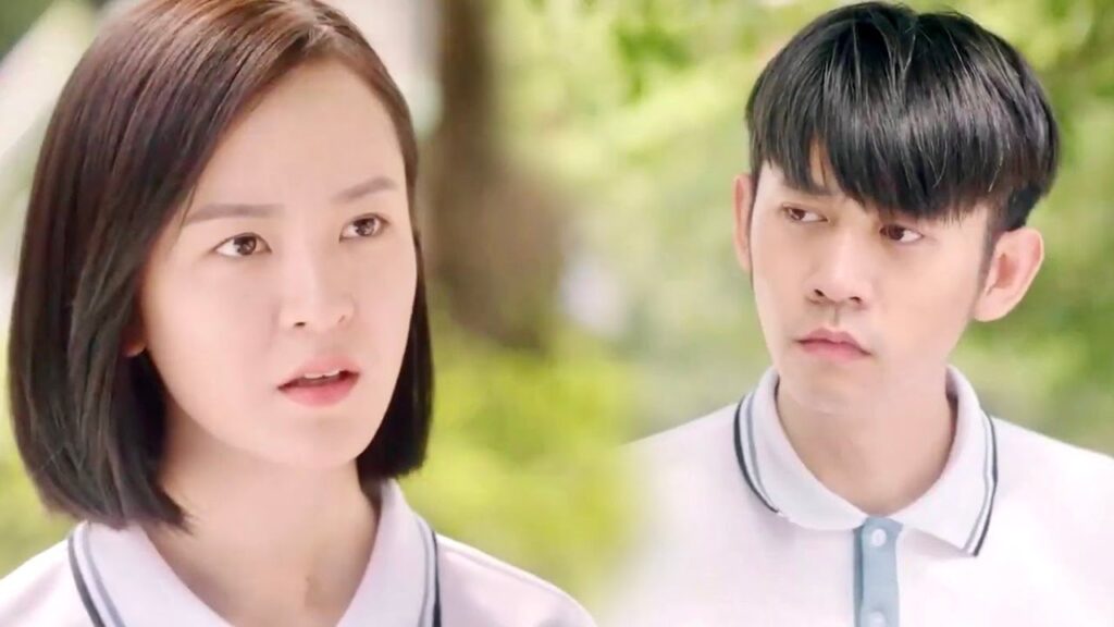 معجب بها فيحضـر لها سمكة كرمز لحبـه  (عندما تغيبت عن المدرسة للقائك)