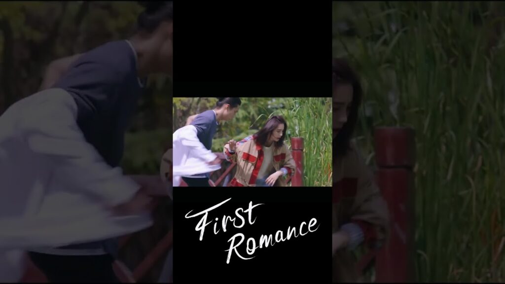 يقفز في الماء لمساعدتها 💕 #初恋了那么多年 #رومانسيتي_الاولى #FirstRomance#wanpeng  #kenwu #hankun