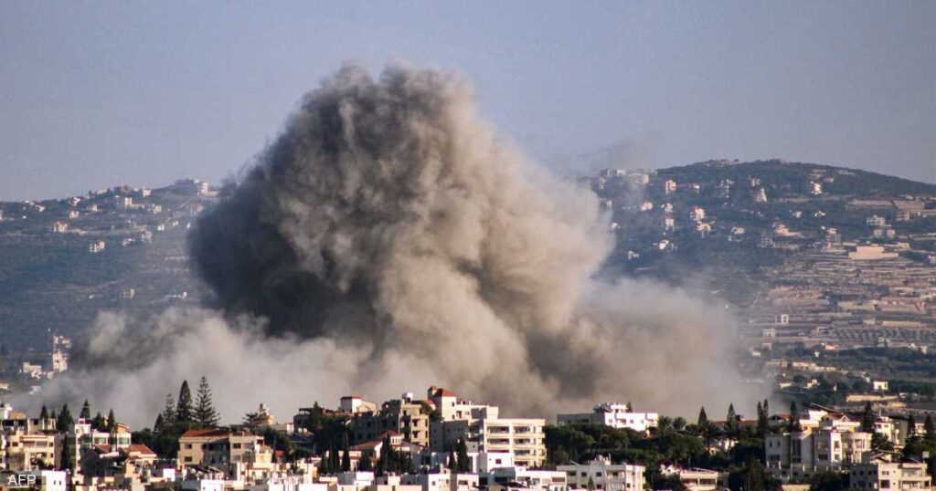 5 قتلى على الأقل إثر غارة إسرائيلية قرب صيدا في جنوب لبنان