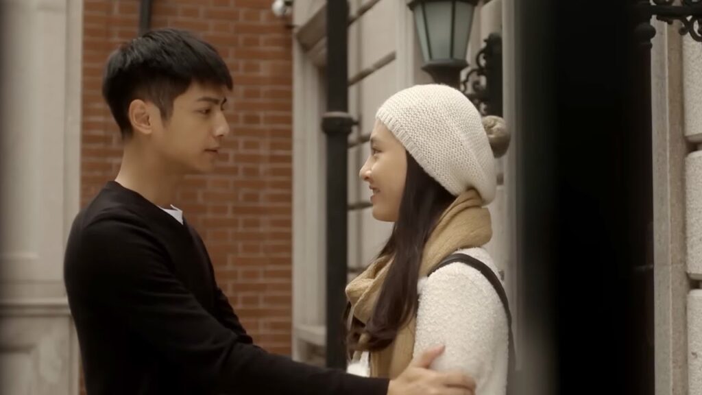 لا زلت لا أعرف إن كان تحبني أم لا، إلا أنني سعيدة على الرغم من ذلك”! مشهد من دراما “إشراقتي "لا زلت لا أعرف إن كان تحبني أم لا، إلا أنني سعيدة على الرغم من ذلك"! مشهد من دراما "إشراقتي"