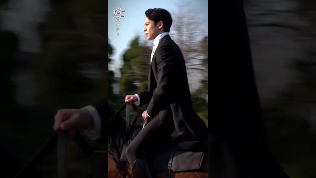 يبدو وانغ هيدي وسيمًا جدًا وهو يمتطي حصانًا، أليس كذلك؟🤤 #OnlyForLove يبدو وانغ هيدي وسيمًا جدًا وهو يمتطي حصانًا، أليس كذلك؟🤤 #OnlyForLove